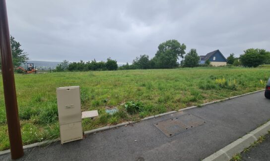 Terrain constructible de 519 m² au Trait