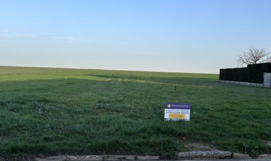TERRAIN CONSTRUCTIBLE de 648m² à Dammarie